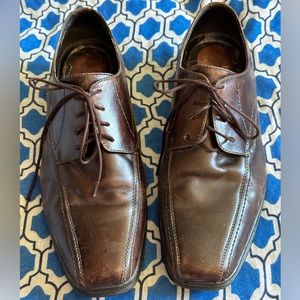 Men’s Florsheim Oxford dress shoes size 11 US